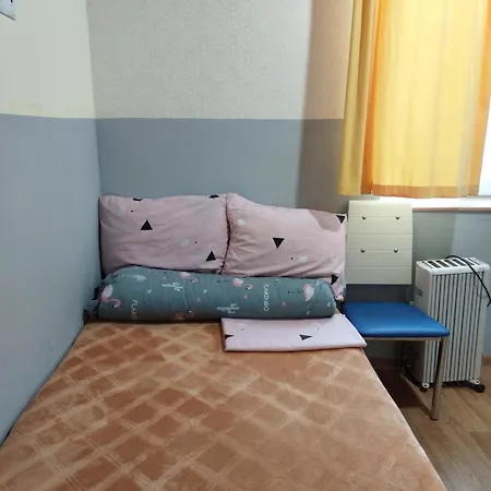Apartment Gold