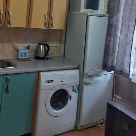 Apartment Gold