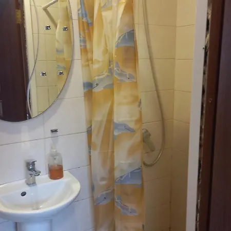 Apartment Gold